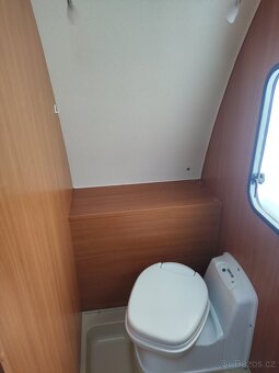 Prodám karavan Burstner. - 6