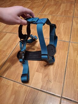 Postroj s poutkem, velikost M - 6