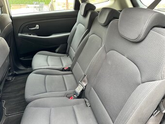 Kia Carens 2013 2.2 104KW - 6