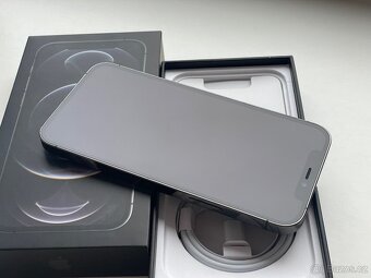 APPLE iPhone 12 Pro 128GB Graphite - ZÁRUKA - 100% BATERIE - 6