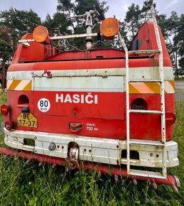 Speciální automobil - HASIČSKÉ vozidlo - 6