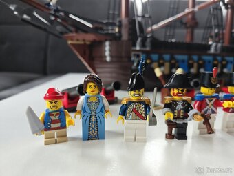 LEGO 10210 Imperial Flagship - 6