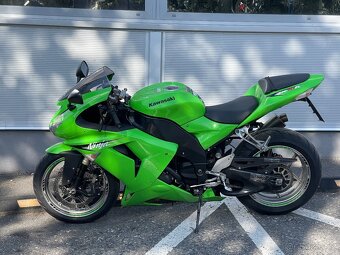 Kawasaki ZX10R Ninja 2007 - 6
