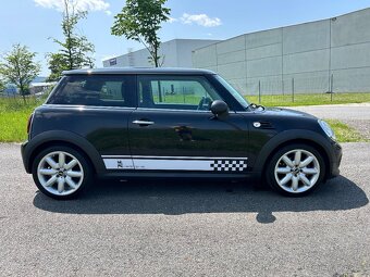 Mini Cooper ONE R56 1.6i - 6