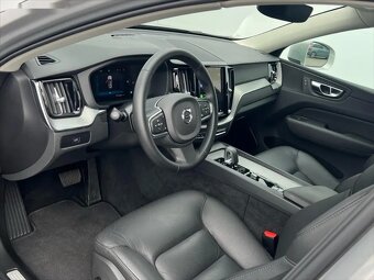 Volvo XC60, 2,0 145 kW FWD CORE B4 - 6