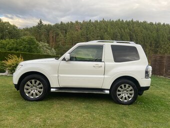 MITSUBISHI PAJERO 3.2DIESEL,3 dveř,4x4,Navi,Xenon - - 6
