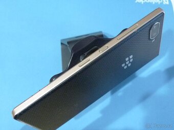 Blackberry Key2 LE - 6