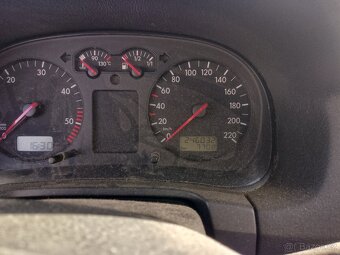 VW Golf 1.9 TDI 66 kW 1998 - 6