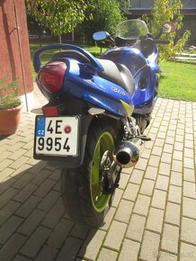 Suzuki GSX 600 F r. 2001 - 6