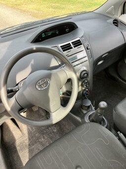 TOYOTA YARIS 2008 1.0 51KW BENZÍN - 6