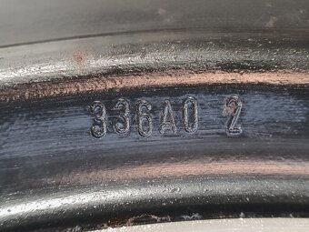 Ford 6J x 15 -ET45 rozteč 4x108 x 63,3 originální sada nikdy - 6
