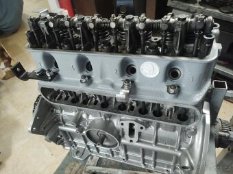 Motor Škoda 110r po kompletnej GO - 6