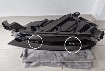Pravý přední světlomet Škoda Octavia IV - 6
