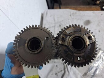 Vačkový hřídel BMW 3.0 N57 11318509121 - 6