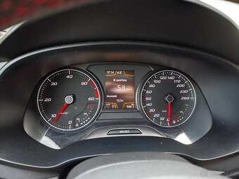 Seat Leon ST 2.0Tdi FR 110kW manuál LED tažné 1.maj - 6