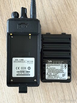 Vertex standard VX-146 - velmi zachovalá PMR - 6