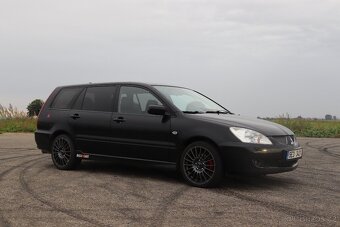 Mitsubishi Lancer Kombi 2.0 4g63 - 6