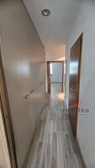Pronájem krásného, zařízeného bytu 2+1, 65m2 s parkováním, O - 6