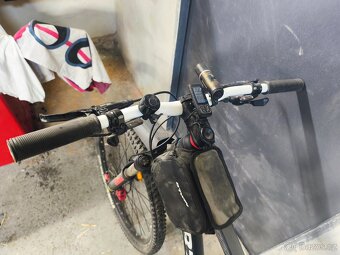 Prodám horské kolo Rockrider 540, 27,5" M - 6