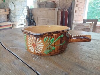 MALOVANÝ KAMENINOVÝ HRNEC S DRŽADLEM - FRANCIE - 6