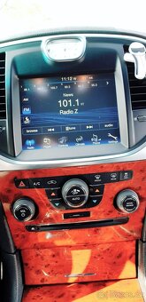 Chrysler 300C krásný 3.6 V6 VVTi 2014, v ČR, super kára - 6