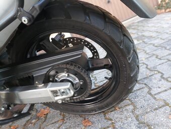 Suzuki DL1000 V-strom - 6