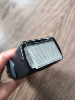 Elektronický blesk Yongnuo YN467II SPEEDLITE TTL pro Nikon - 6