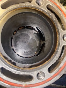 Válec s pístem na husqvarna sm 125 - 6