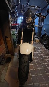 Yamaha FZR 600 R - 6