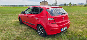 Hyundai i30 1.6CRDi 110kW hatchback - 6