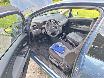 Fiat Grande Punto 1.4 benzín 57kW,95000km - 6