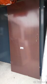 Vchodové bezpečnostní dveře - 6