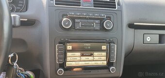 Volkswagen Touran 1T3 2.0TDI Highline - 6