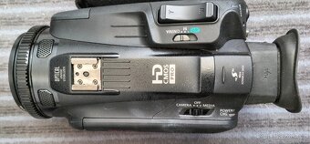 video kamera Canon HF G40 + příslušenství - 6