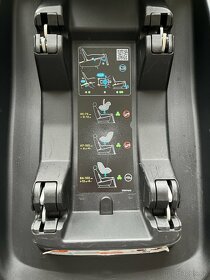 Autosedačka se základnou - 6