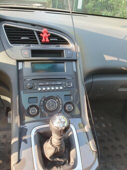 Peugeot 5008 1.6 THP 115 KW r.v. 2010 - 6