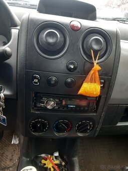 Peugeot partner 2,0 hdi r.v. 2005 - 6