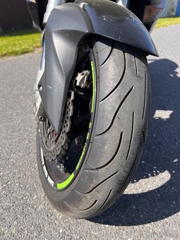 Kawasaki Z1000 - 6