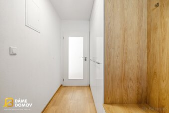 Prodej bytu 2+kk (85m2) s terasou a předzahrádkou 130 m2 - - 6