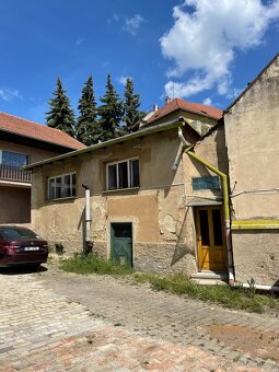 Velký rodinný / malý činžovní dům Únětice - 6