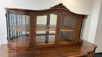 Starožitná komoda s vitrínou - 6