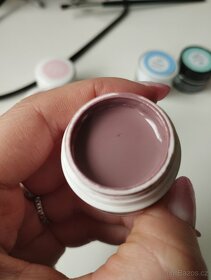 Barevné UV gely - 6