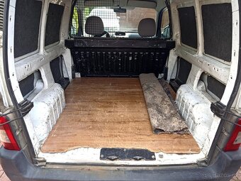 Citroen Berlingo 1.6 HDi 55 kW rv 2007 - 6