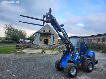 KLOUBOVÝ NAKLADAČ MULTIONE EZ8 - 6