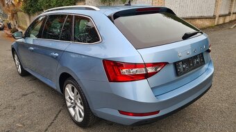 ŠKODA SUPERB 3 - 2,0TDi Style 110kW Manuál. - 6