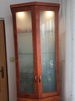 Nábytek - stoly, skříňky, šuplata - 6