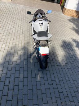 Honda CBR 1000 RR Fireblade - 6