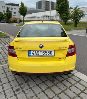 Škoda Octavia RS 2.0TSI, garážované - 6