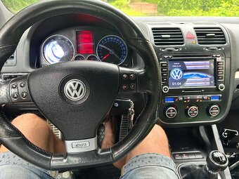 VW Golf Gti manuál - 6