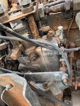 Motor z Harvestoru - 6